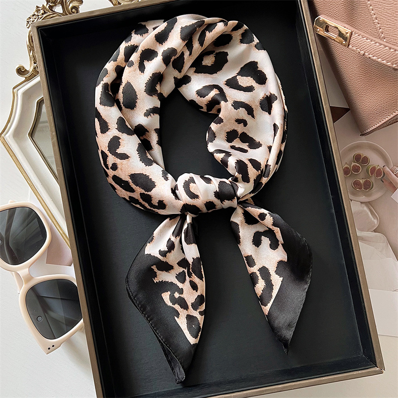 Silk Scarf Square - 70cm quadrado de luxo leopardo impressão