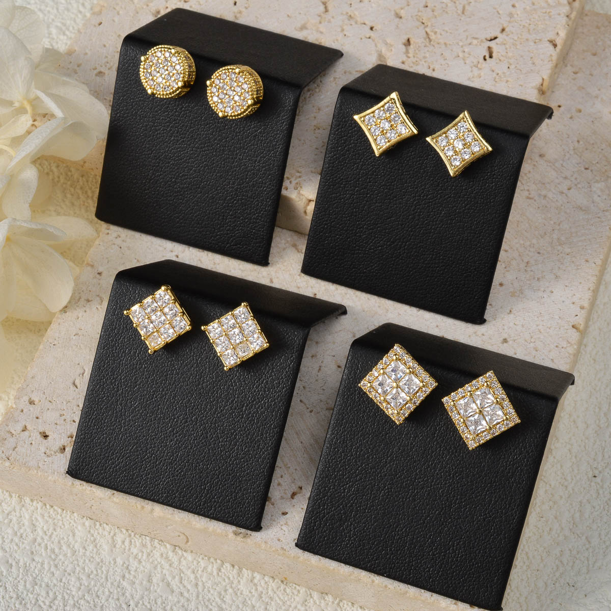 Diana bebê cor dourada brincos - Women Accessories Dubai avaliação e preço